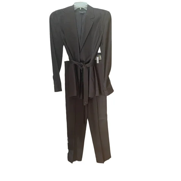 WOMANS pant suite - Picture 1 of 5